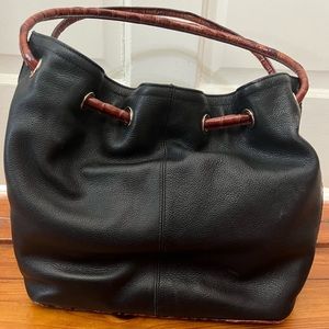 Brahmin handbag in great condition